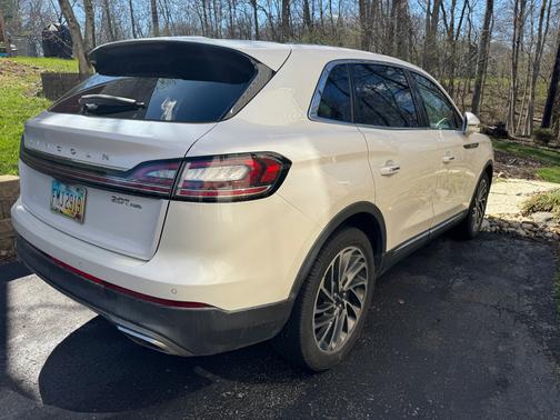 Beige 2019 Lincoln Nautilus Reserve