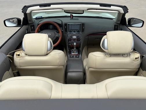 2010 INFINITI G37 Base