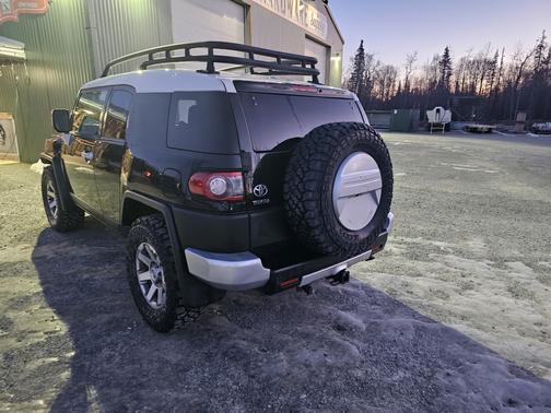 2014 Toyota FJ Cruiser Base