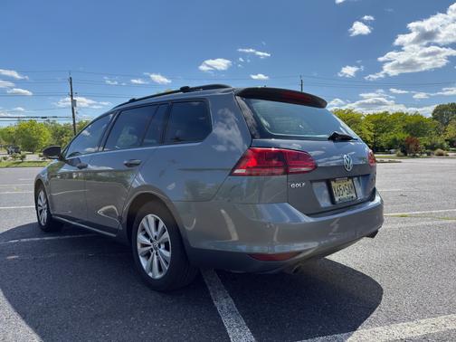 Gray 2017 Volkswagen Golf SportWagen TSI S