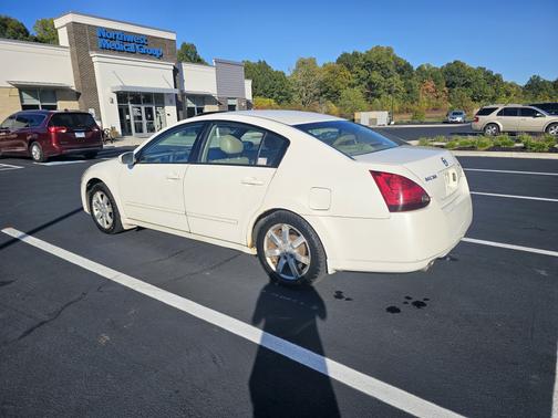 2005 Nissan Maxima SL