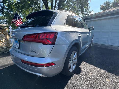 Silver 2018 Audi Q5 2.0T Tech Premium