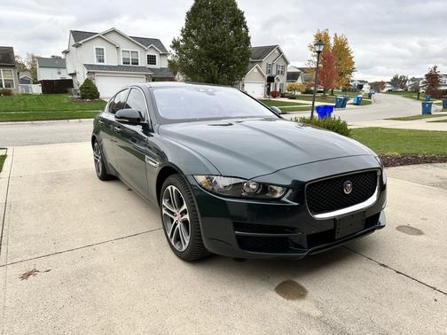 2017 Jaguar XE 35t Premium