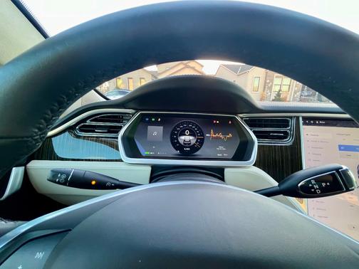 2012 Tesla Model S Signature Performance