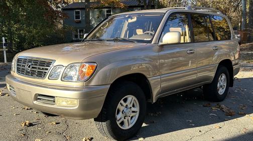 Beige 1999 Lexus LX 470 Base