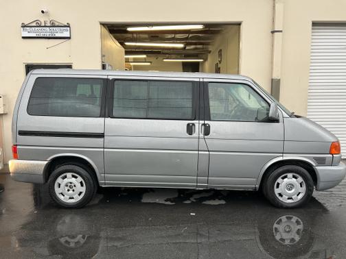 Photo 2 of 3 of 2000 Volkswagen Eurovan GLS