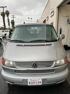 Photo 3 of 3 of 2000 Volkswagen Eurovan GLS