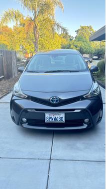 2017 Toyota Prius v Three