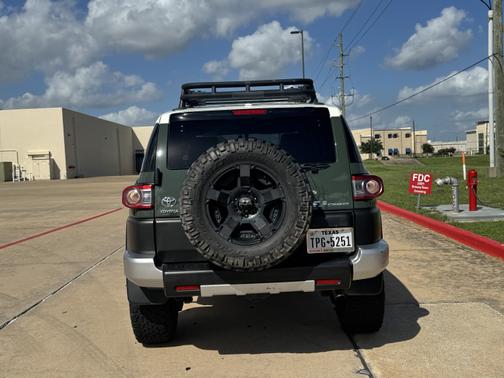 2014 Toyota FJ Cruiser Base