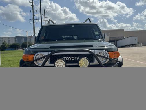 2014 Toyota FJ Cruiser Base