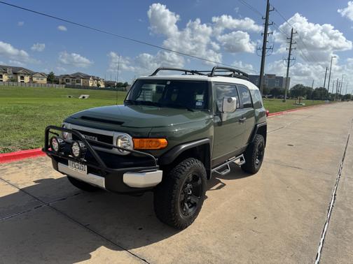 2014 Toyota FJ Cruiser Base