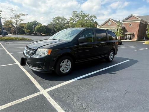 Black 2013 Dodge Grand Caravan SE