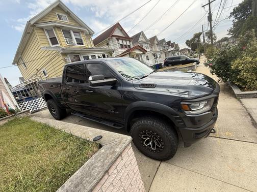 2019 RAM 1500 Laramie