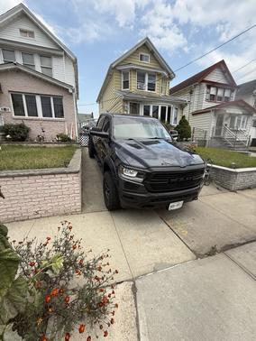 2019 RAM 1500 Laramie
