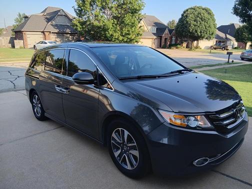 Gray 2015 Honda Odyssey Touring Elite