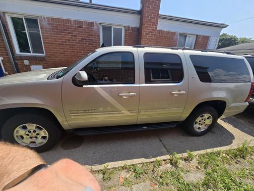 2014 Chevrolet Suburban 1500 LT
