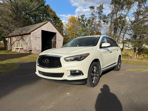 2019 INFINITI QX60 LUXE