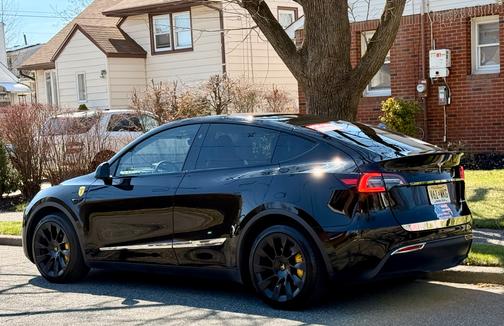 Black 2023 Tesla Model Y Long Range