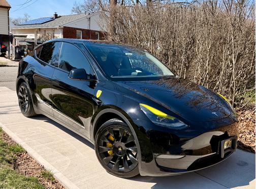 Black 2023 Tesla Model Y Long Range
