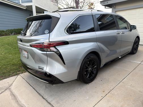 2021 Toyota Sienna Limited 7 Passenger