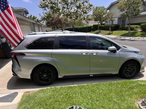 2021 Toyota Sienna Limited 7 Passenger