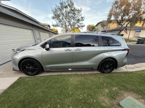 2021 Toyota Sienna Limited 7 Passenger