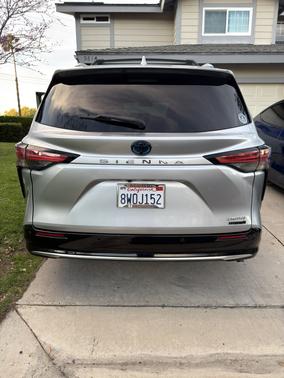 2021 Toyota Sienna Limited 7 Passenger