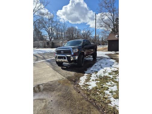 2014 Toyota Tundra SR