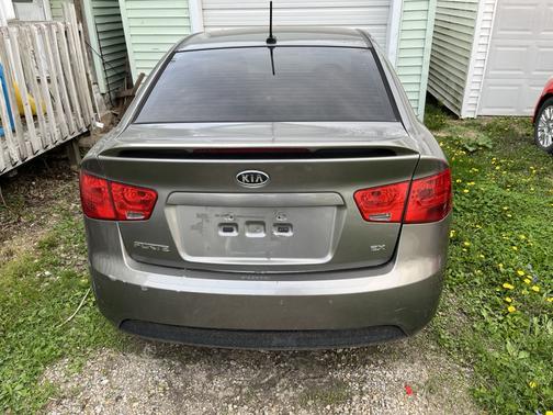 Beige 2012 Kia Forte EX