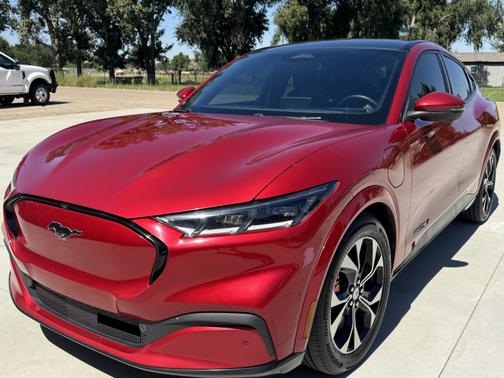 2021 Ford Mustang Mach-E Premium