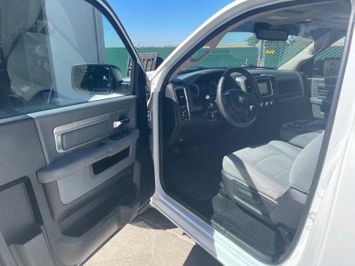 Photo 3 of 6 of 2013 RAM 1500 Tradesman