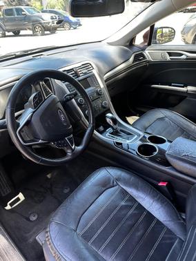 Black 2013 Ford Fusion SE