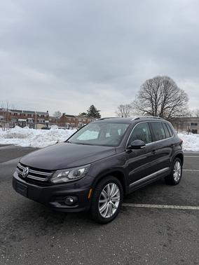 2016 Volkswagen Tiguan SE