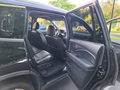 2019 Honda Pilot Touring 8-Passenger