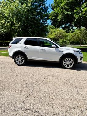 White 2018 Land Rover Discovery Sport HSE