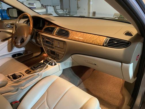 2000 Jaguar S-Type 4