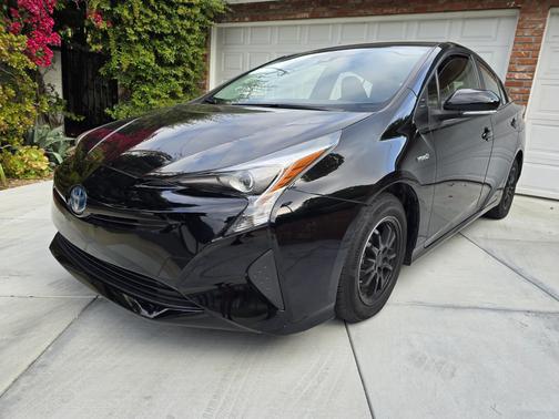 2017 Toyota Prius Four Touring