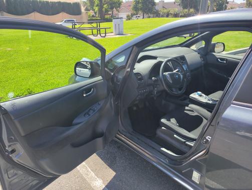 2013 Nissan Leaf S