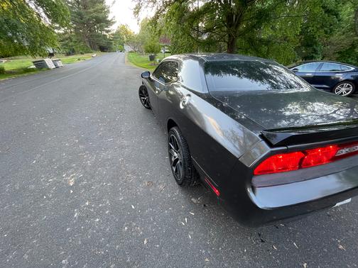Gray 2013 Dodge Challenger SXT