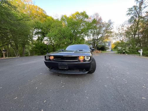 Gray 2013 Dodge Challenger SXT