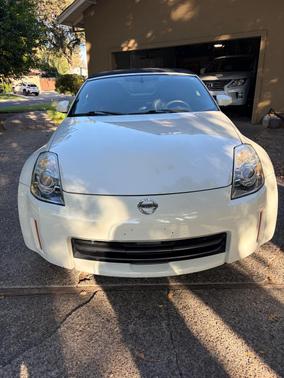 White 2008 Nissan 350Z Touring