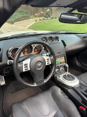White 2008 Nissan 350Z Touring