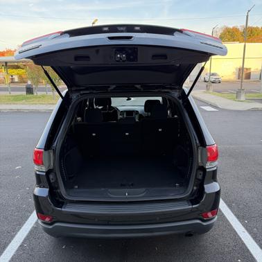 2019 Jeep Grand Cherokee Laredo E