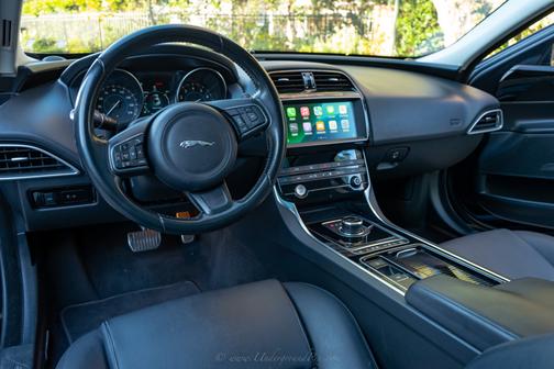 2019 Jaguar XE 25t Premium