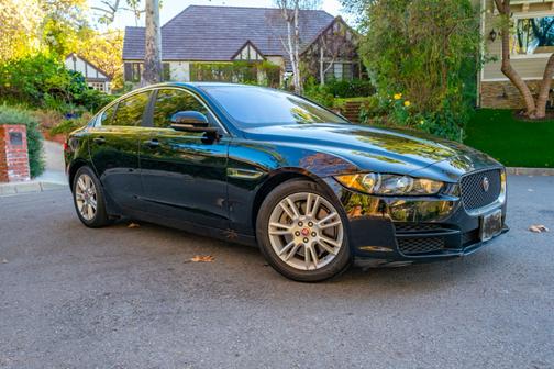 2019 Jaguar XE 25t Premium