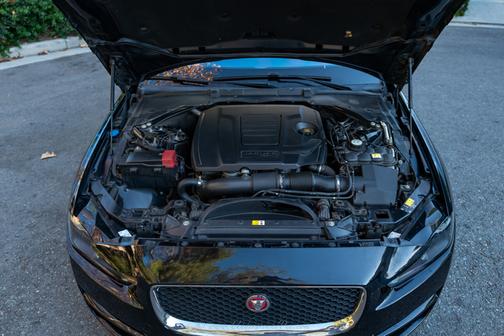 2019 Jaguar XE 25t Premium