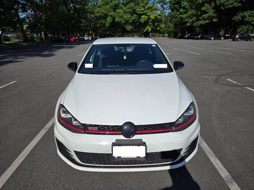 White 2017 Volkswagen Golf GTI Sport 4-Door