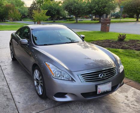 Gray 2008 INFINITI G37 Sport