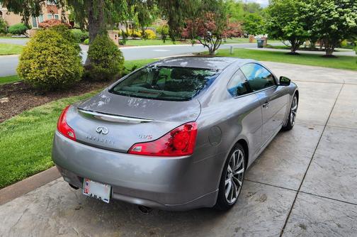 Gray 2008 INFINITI G37 Sport