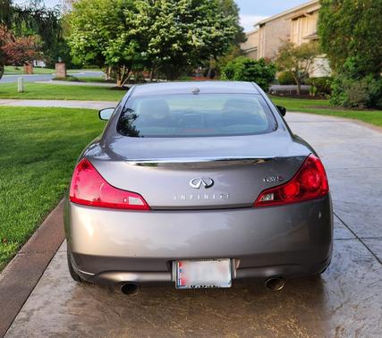 Gray 2008 INFINITI G37 Sport